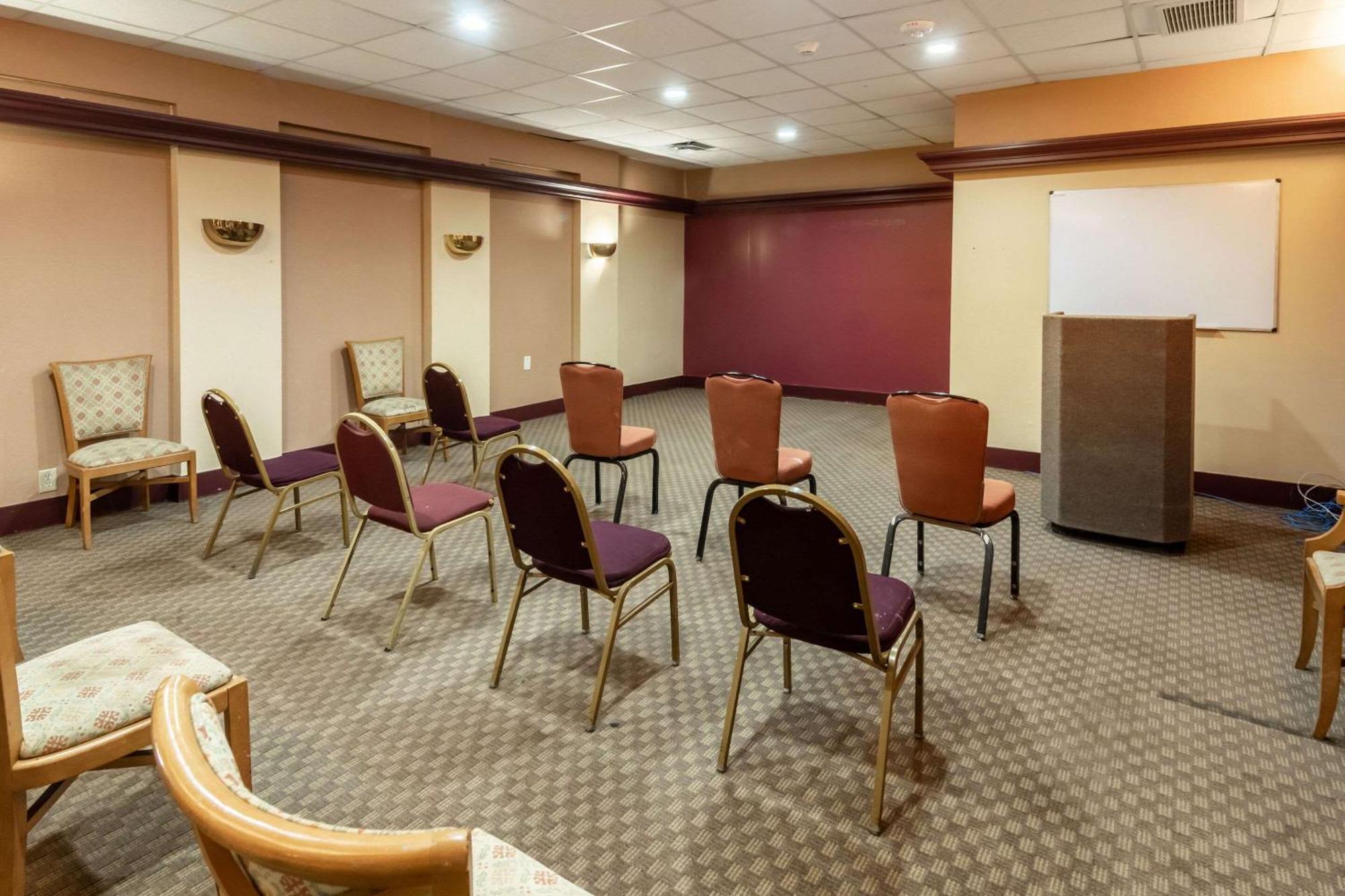 Rodeway Inn Duncanville Εξωτερικό φωτογραφία