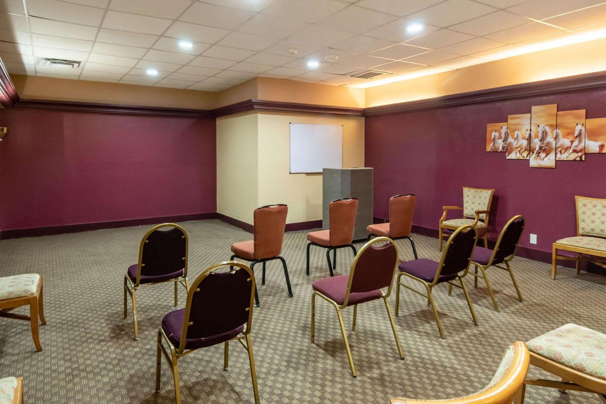 Rodeway Inn Duncanville Εξωτερικό φωτογραφία
