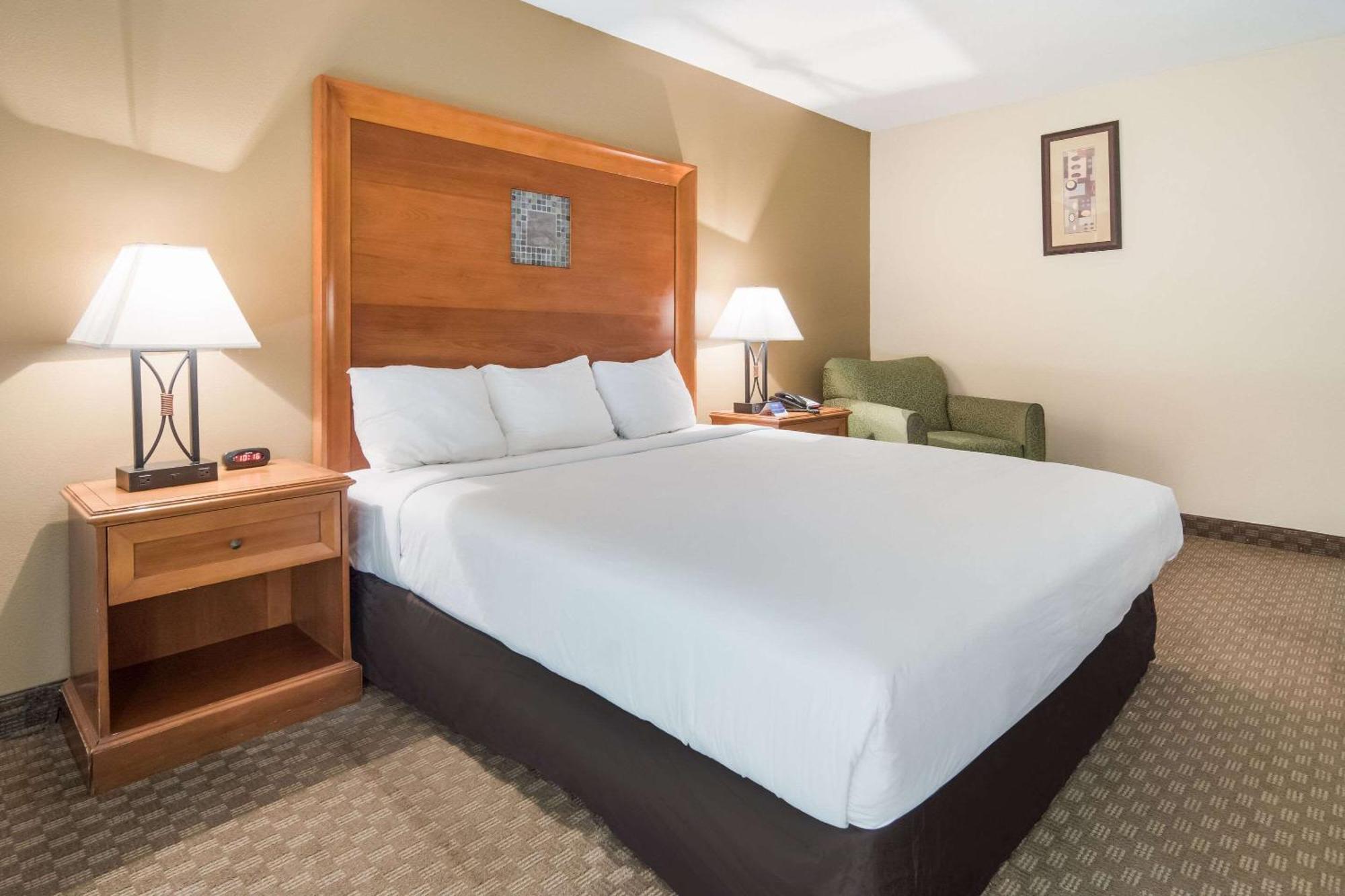 Rodeway Inn Duncanville Εξωτερικό φωτογραφία