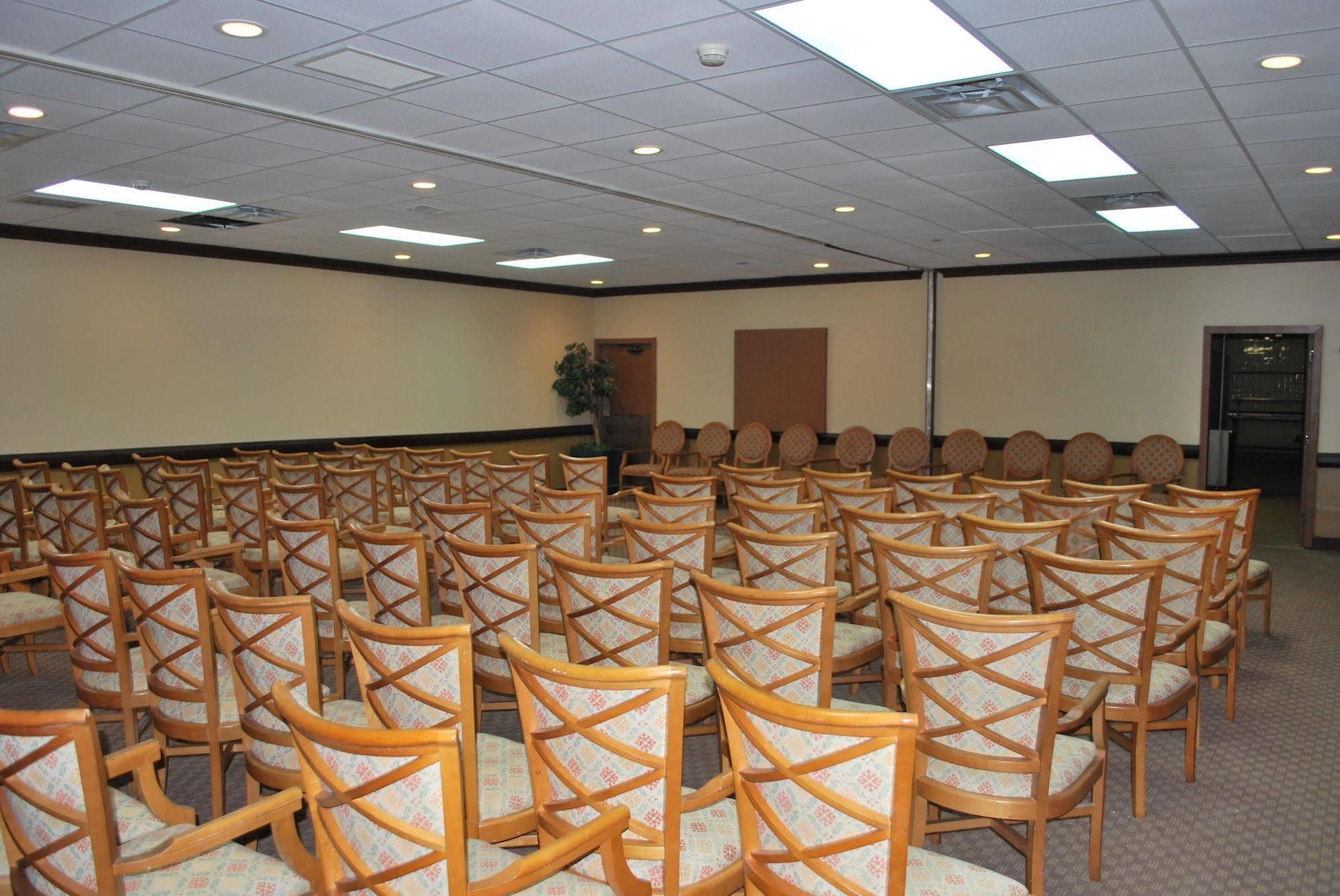 Rodeway Inn Duncanville Εξωτερικό φωτογραφία